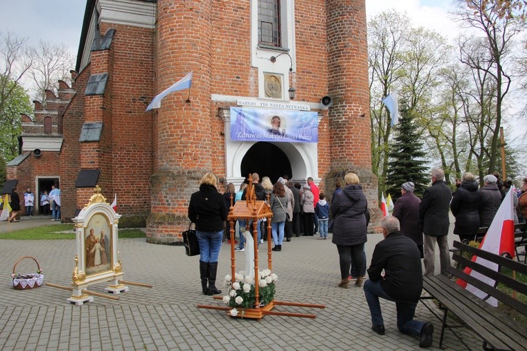 Powitanie ikony MB Częstochowskiej w Głogowcu