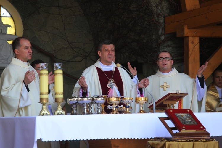 Msza św. na rozpoczęcie 5. pielgrzymki do Łagiewnik