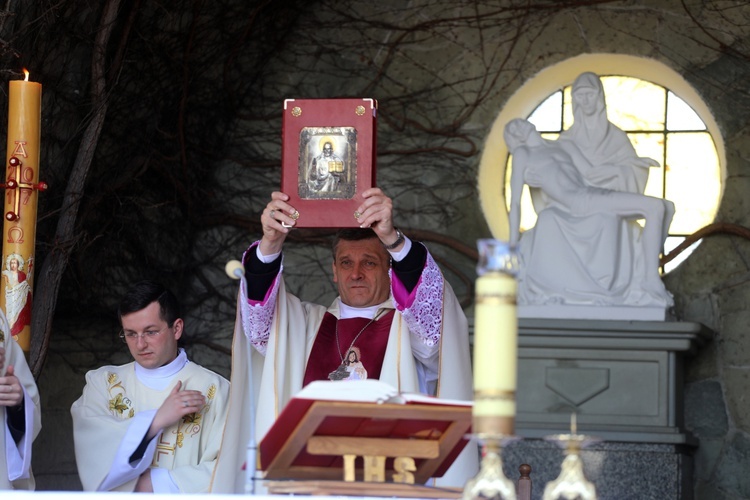 Msza św. na rozpoczęcie 5. pielgrzymki do Łagiewnik