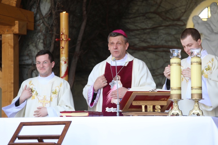 Msza św. na rozpoczęcie 5. pielgrzymki do Łagiewnik