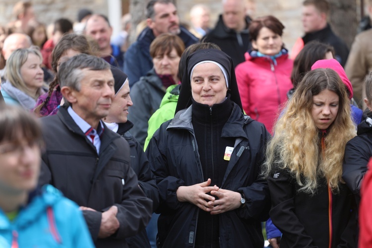 Msza św. na rozpoczęcie 5. pielgrzymki do Łagiewnik