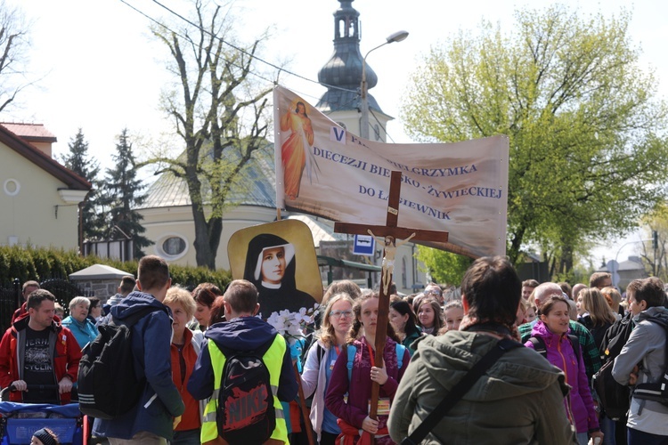 5. pielgrzymka do Łagiewnik wyrusza z Hałcnowa - cz. I