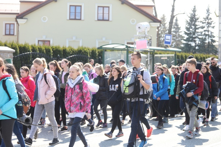 5. pielgrzymka do Łagiewnik wyrusza z Hałcnowa - cz. II