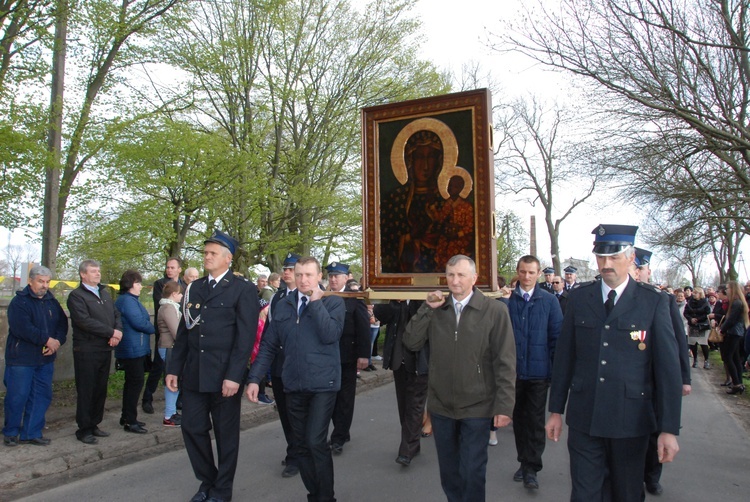 Powitanie ikony MB Częstochowskiej w Łaniętach