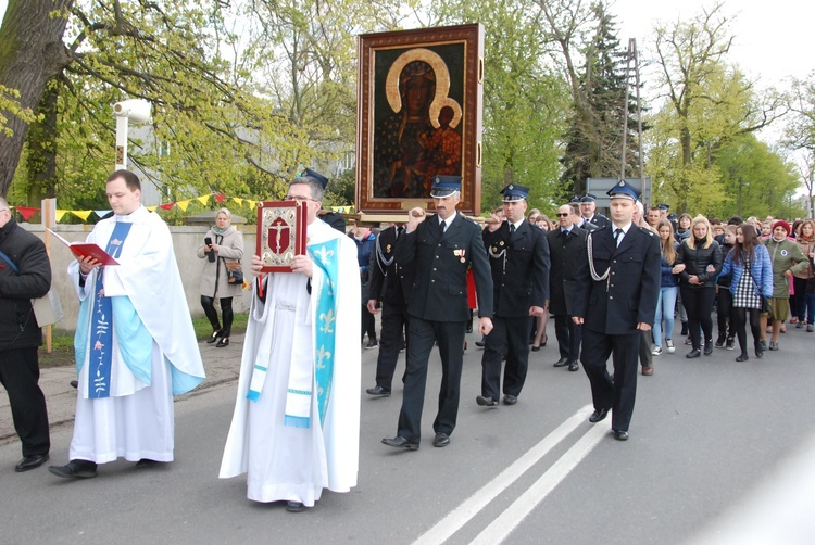 Powitanie ikony MB Częstochowskiej w Łaniętach