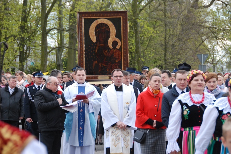 Powitanie ikony MB Częstochowskiej w Łaniętach