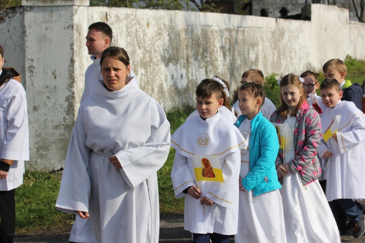 Powitanie ikony MB Częstochowskiej w Łaniętach