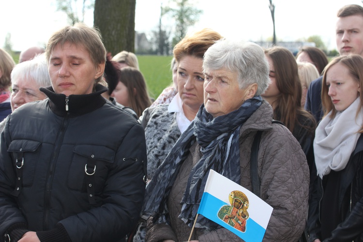 Powitanie ikony MB Częstochowskiej w Łaniętach