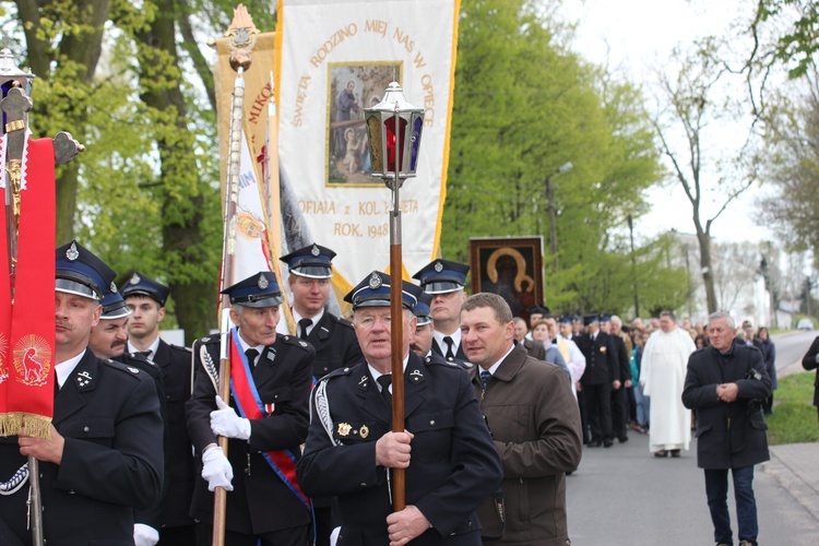 Powitanie ikony MB Częstochowskiej w Łaniętach