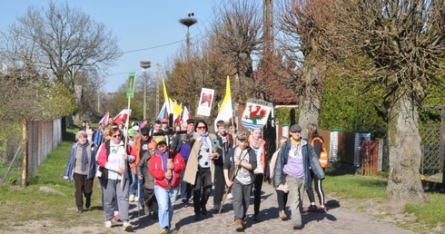 Pielgrzymka "Promienista" - dzień I - grupa ze Słupska