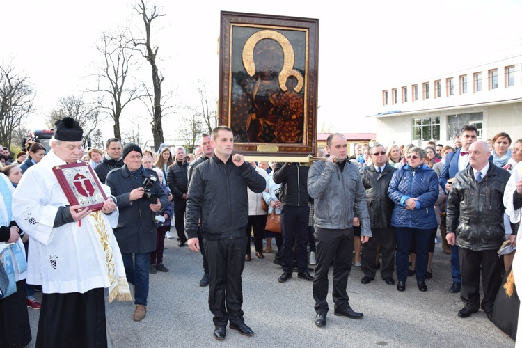 Powitanie ikony MB Częstochowskiej w Strzelcach