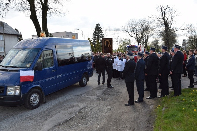 Powitanie ikony MB Częstochowskiej w Strzelcach