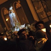 W legnickiej katedrze figura Maryi stoi na honorowym, bardzo dobrze widocznym miejscu.