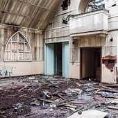 Zniszczone w pożarze wnętrze, wcześniej ciągle dewastowane, odzyska dawny blask i ponownie będzie służyło do celów liturgicznych.