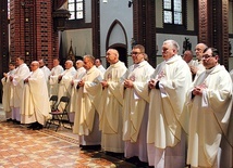Uczestnicy rekolekcji podczas Mszy św. w katedrze gliwickiej.