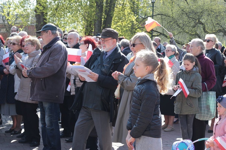 Koszalińskie śpiewanie pieśni patriotycznych