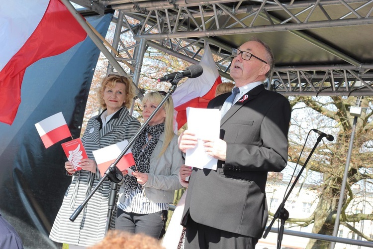 Koszalińskie śpiewanie pieśni patriotycznych