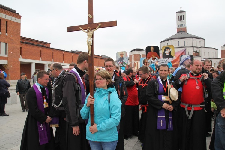 W drodze od św. Jana Pawła II do św. Faustyny 2017