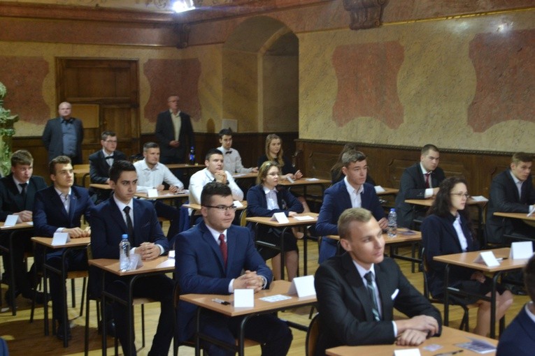 Matura w KLO w Henrykowie