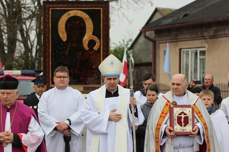 Powitanie ikony MB Częstochowskiej w Nowem