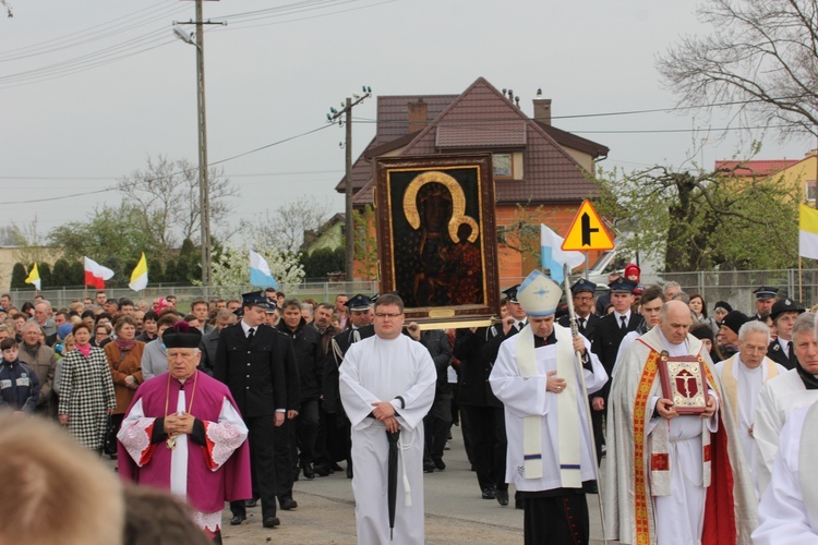 Powitanie ikony MB Częstochowskiej w Nowem