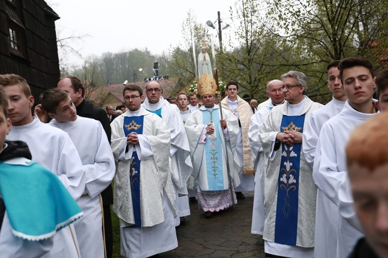 MB Fatimska nawiedza rodziny w Szyku