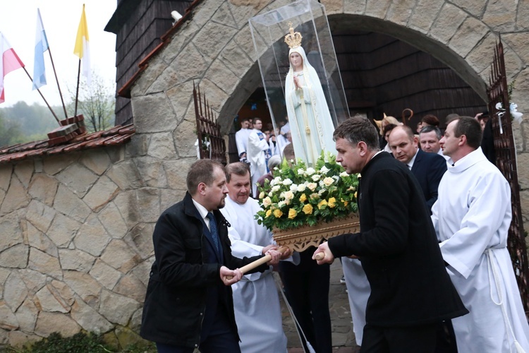 MB Fatimska nawiedza rodziny w Szyku