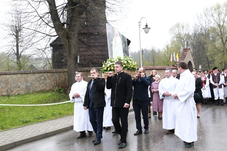 MB Fatimska nawiedza rodziny w Szyku