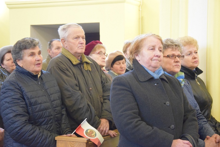 Powitanie ikony MB Częstochowskiej w Miłonicach