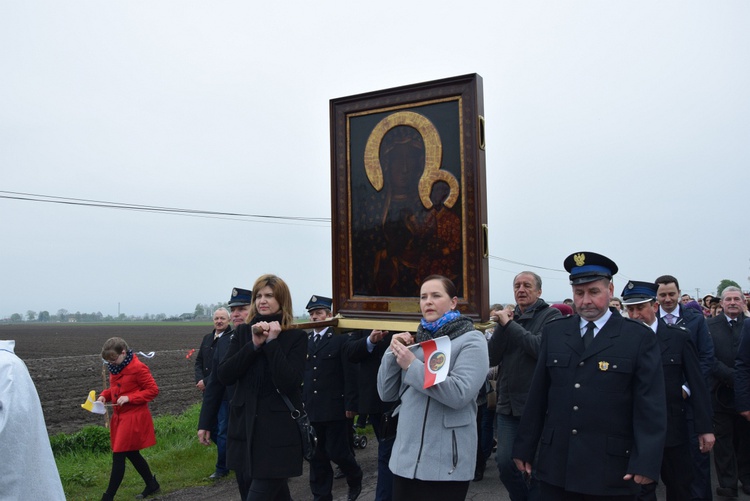 Powitanie ikony MB Częstochowskiej w Miłonicach