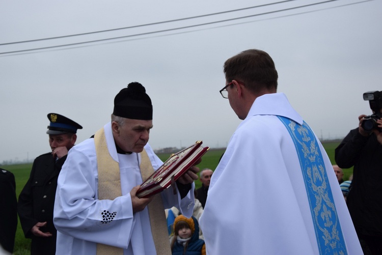 Powitanie ikony MB Częstochowskiej w Miłonicach