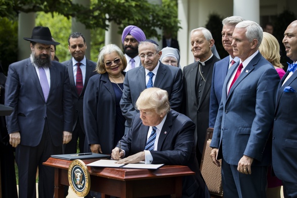 Akt Trumpa ws. wolności religijnej – dobry, ale...