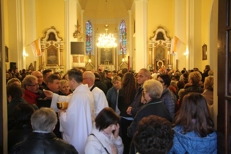 Powitanie ikony MB Częstochowskiej w Krośniewicach