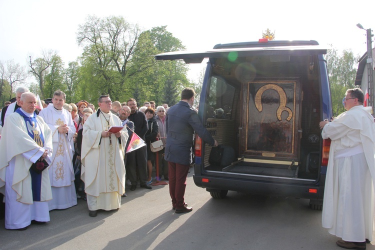 Powitanie ikony MB Częstochowskiej w Krośniewicach