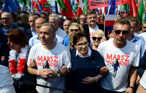 "Marsz Wolności" dotarł na Plac Konstytucji