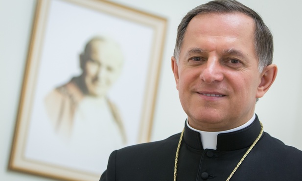 Abp Mokrzycki: z Janem Pawłem II codziennie odprawialiśmy majowe nabożeństwo