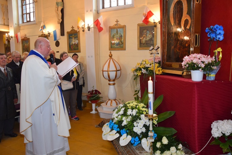 Powitanie ikony MB Częstochowskiej w Imielnie