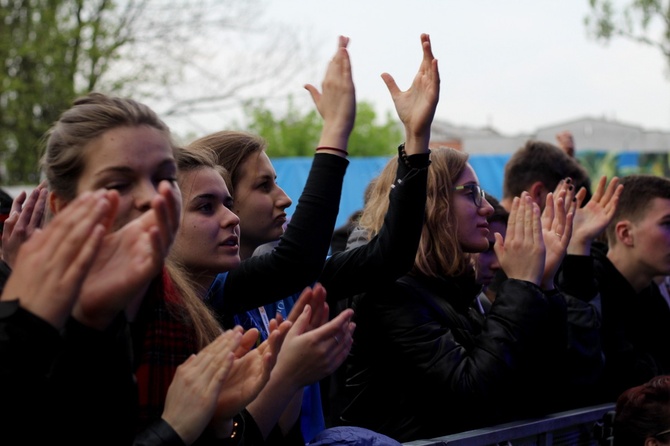 Koncert "Nieśmiertelni" dla ofiar wojny w Syrii