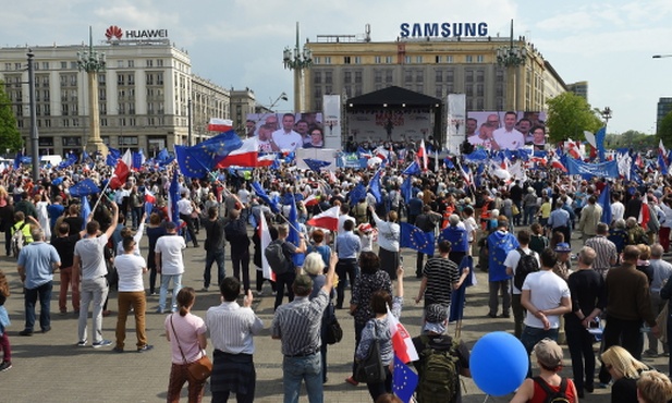 "Klapa i porażka" czy "sukces organizacyjny"?