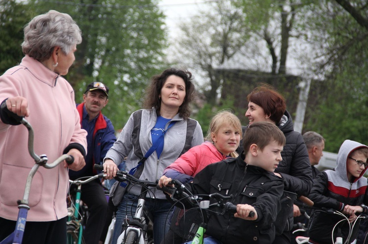 Motocykliści w kościele w Zgórsku