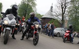 Motocykliści w kościele w Zgórsku