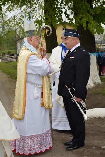 Powitanie ikony MB Częstochowskiej w Ostrowach