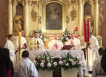 Mszy św. przewodniczył ordynariusz radomski.