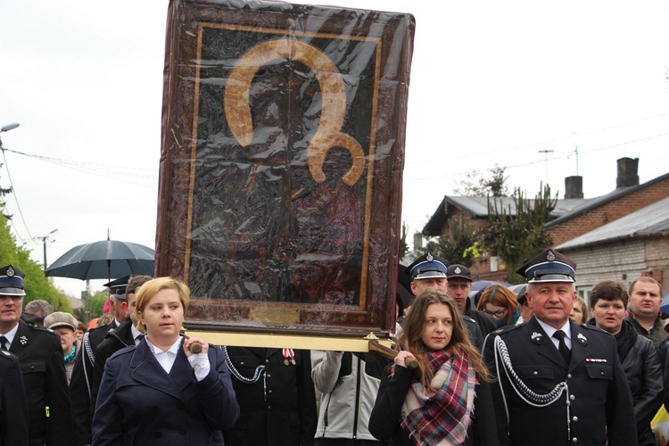 Powitanie ikony MB Częstochowskiej w Dąbrowicach