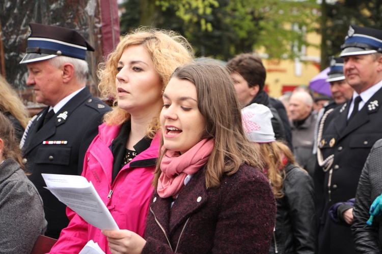 Powitanie ikony MB Częstochowskiej w Dąbrowicach