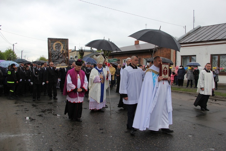 Powitanie ikony MB Częstochowskiej w Dąbrowicach