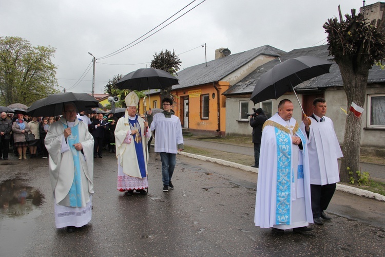 Powitanie ikony MB Częstochowskiej w Dąbrowicach