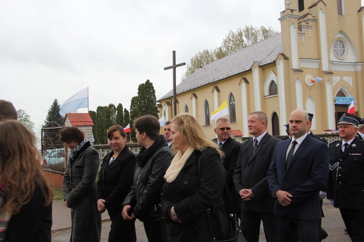 Powitanie ikony MB Częstochowskiej w Dąbrowicach