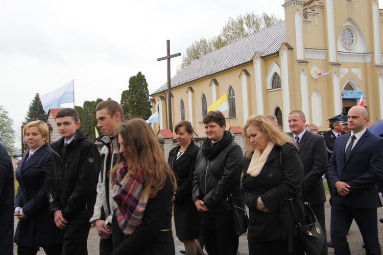 Powitanie ikony MB Częstochowskiej w Dąbrowicach