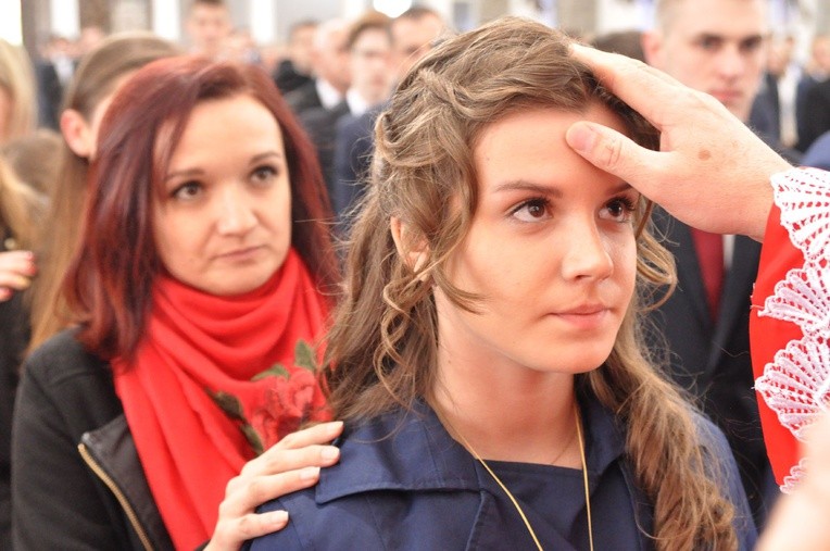 Bierzmowanie w Męcinie